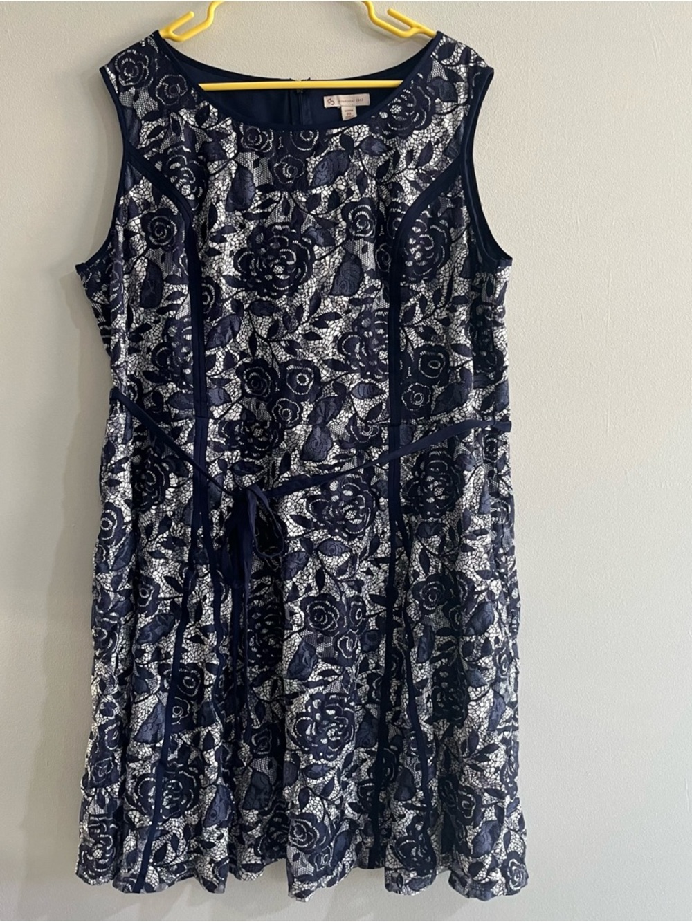 Dress Barn Navy Blue White Floral Lace Adjustable Women's PLUS Midi Formal Dress